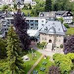 Rueters Parkhotel Ξενοδοχείο 4*