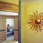 Rueters Parkhotel Ξενοδοχείο 4*