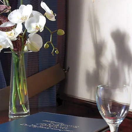 Vis A Vis Parkhotel Hotel
