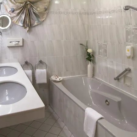 Rueters Parkhotel 4*