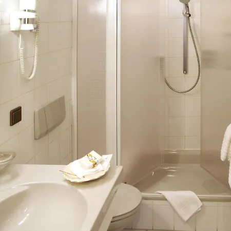 Vis A Vis Parkhotel Ξενοδοχείο 4*